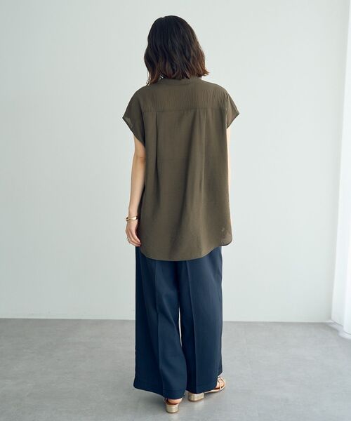 YECCA VECCA（イェッカヴェッカ）の「ワークデザインスキッパーシャツ（シャツ/ブラウス・レディース・チャコールグレー/グレイッシュベージュ/カーキ・FREE）」の16枚目の写真