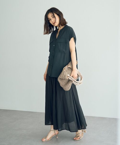 YECCA VECCA（イェッカヴェッカ）の「ワークデザインスキッパーシャツ（シャツ/ブラウス・レディース・チャコールグレー/グレイッシュベージュ/カーキ・FREE）」の20枚目の写真