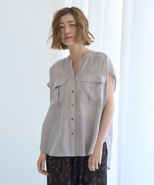 YECCA VECCA（イェッカヴェッカ）の「ワークデザインスキッパーシャツ（シャツ/ブラウス・レディース・チャコールグレー/グレイッシュベージュ/カーキ・FREE）」の22枚目の写真