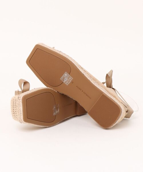 CHARLES & KEITH(チャールズ & キース)の「フェイクスエード ボウタイアラウンドエスパドリーユバレエフラット(バレエシューズ・レディース・ブラック系その他2/サンドベージュ・22.5cm/23cm/23.5cm/24.5cm/25cm/25.5cm/26.5cm)」の7枚目の写真