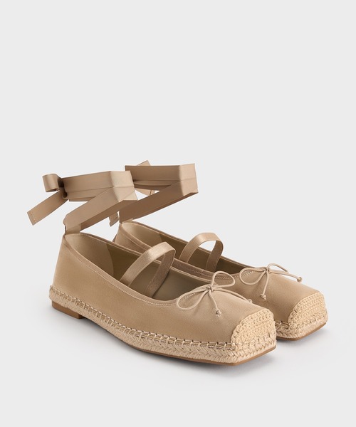 CHARLES & KEITH(チャールズ & キース)の「フェイクスエード ボウタイアラウンドエスパドリーユバレエフラット(バレエシューズ・レディース・ブラック系その他2/サンドベージュ・22.5cm/23cm/23.5cm/24.5cm/25cm/25.5cm/26.5cm)」の3枚目の写真