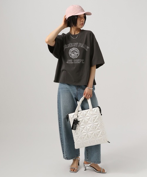 BAYFLOW（ベイフロー）の「[ヴィンテージな風合い]ピグメントプリントビッグＴ（Tシャツ/カットソー・レディース・ブラウン/チャコール/オフホワイト・FREE）」の4枚目の写真