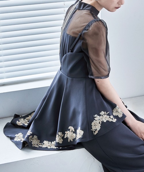 etoll.（エトル）の「刺繍ペプラムビスチェ＆Iラインドレス