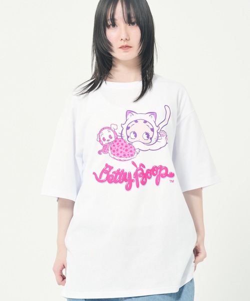 CORISCO(コリスコ)の「BETTYネコバブTEE(M1)(Tシャツ/カットソー・メンズ・カーキ/パープル/イエロー/ホワイト/ブラック・X-LARGE/LARGE/MEDIUM)」の2枚目の写真