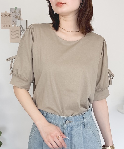 RCD(アールシーディー)の「リボン付き袖ブラウス風カットソー(Tシャツ/カットソー・レディース・チャコールグレー/ブラック/オフホワイト/グレイッシュベージュ・4L~5L/LL~3L/M-L)」の15枚目の写真