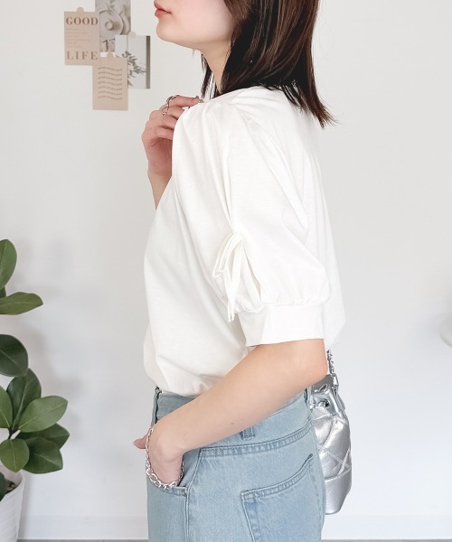 RCD(アールシーディー)の「リボン付き袖ブラウス風カットソー(Tシャツ/カットソー・レディース・チャコールグレー/ブラック/オフホワイト/グレイッシュベージュ・4L~5L/LL~3L/M-L)」の7枚目の写真