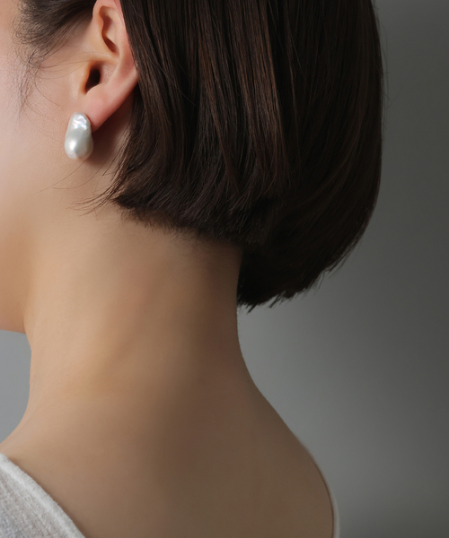 Lilas(リラ)の「《WEB限定》【SAMH by LILAS】 オイスターパールピアス SV(両耳)(ピアス(両耳用)・レディース・シルバー・FREE)」の14枚目の写真
