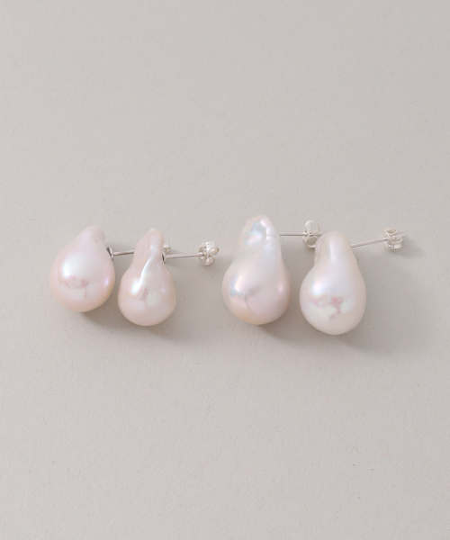 Lilas(リラ)の「《WEB限定》【SAMH by LILAS】 オイスターパールピアス SV(両耳)(ピアス(両耳用)・レディース・シルバー・FREE)」の11枚目の写真