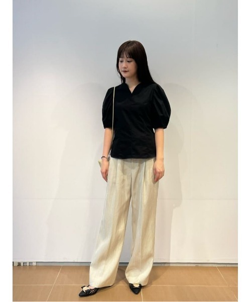 ESTNATION(エストネーション)の「ESTNATION / ハートネックブラウス(シャツ/ブラウス・レディース・ブラック/オフホワイト/ブルー・36/38)」の22枚目の写真
