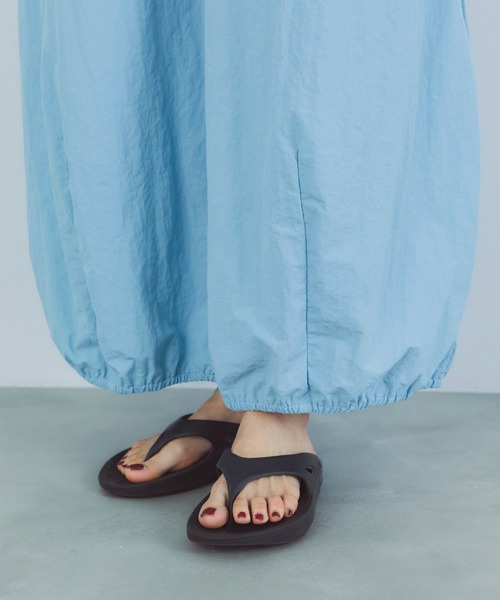 LIENCOEUR（リアンクール）の「リネアバイカラーコクーンワンピース（ワンピース・レディース・ネイビー/グレー・FREE）」の17枚目の写真