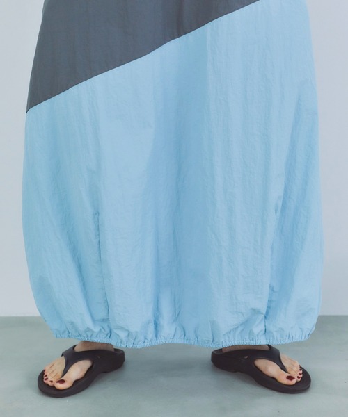 LIENCOEUR（リアンクール）の「リネアバイカラーコクーンワンピース（ワンピース・レディース・ネイビー/グレー・FREE）」の18枚目の写真