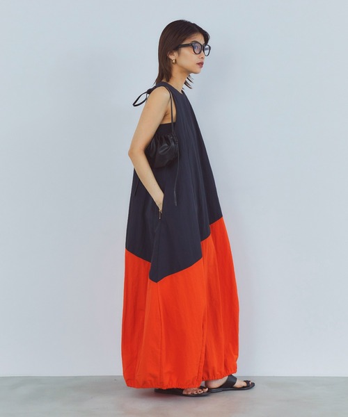 LIENCOEUR（リアンクール）の「リネアバイカラーコクーンワンピース（ワンピース・レディース・ネイビー/グレー・FREE）」の20枚目の写真