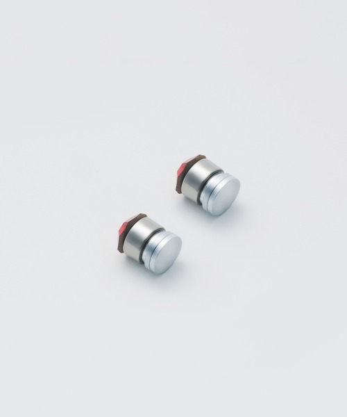 WYZ surgical stainless(ダブリューワイジィーサージカルステンレス)の「【 金属アレルギー対応 】カラービジュー ピアス風イヤリング サージカルステンレス(両耳用)(イヤリング・メンズ・ブルー/グレー/レッド/ホワイト/ブラック・FREE)」の9枚目の写真