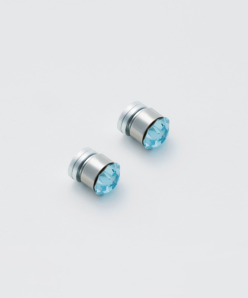 WYZ surgical stainless(ダブリューワイジィーサージカルステンレス)の「【 金属アレルギー対応 】カラービジュー ピアス風イヤリング サージカルステンレス(両耳用)(イヤリング・メンズ・ブルー/グレー/レッド/ホワイト/ブラック・FREE)」の6枚目の写真