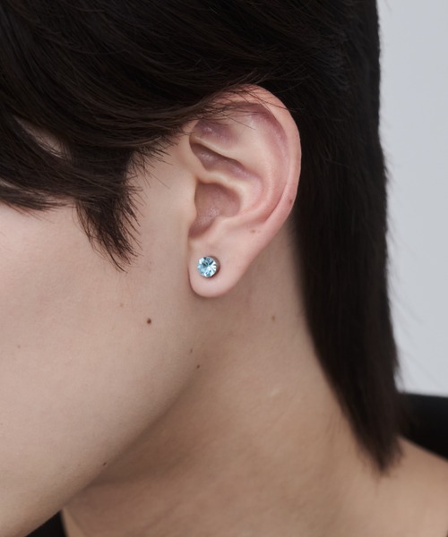 WYZ surgical stainless(ダブリューワイジィーサージカルステンレス)の「【 金属アレルギー対応 】カラービジュー ピアス風イヤリング サージカルステンレス(両耳用)(イヤリング・メンズ・ブルー/グレー/レッド/ホワイト/ブラック・FREE)」の22枚目の写真