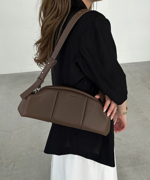 ADD CULUMN（アドカラム）の「〈ADD CULUMN/アドカラム〉PUFF CLASP CLUTCHバッグ（ショルダーバッグ・レディース・ブラウン/ブラック・FREE）」の18枚目の写真