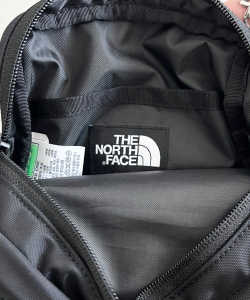 THE NORTH FACE(ザノースフェイス)の「国内未発売 THE NORTH FACE(ザ・ノースフェイス)/ワンポイント ロゴ刺繍 ショルダー クロス ミニバッグ/BIG SHOT CROSS BAG(ショルダーバッグ・レディース・ダークベージュ/ダークパープル/ブラック・FREE)」の8枚目の写真