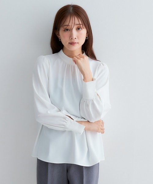 Petitjo（プッチージョ）の「小さいサイズ　袖ボリュームギャザーブラウス　低身長さん・小柄女性（シャツ/ブラウス・レディース・グレイッシュベージュ/ホワイト・PL/PM/PS/PSS）」の22枚目の写真