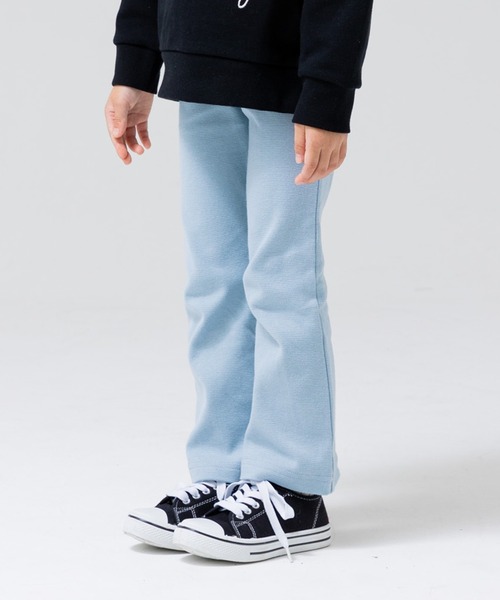 chil2(チルツー)の「ハイパーストレッチ フレアパンツ(その他パンツ・キッズ・チャコールグレー/ラベンダー/ワインレッド/クリーム/ミント/ピンク/グレー/ネイビー/ブラック/ライトブルー・90cm/110cm/130cm/140cm/150cm/100cm/120cm)」の1枚目の写真