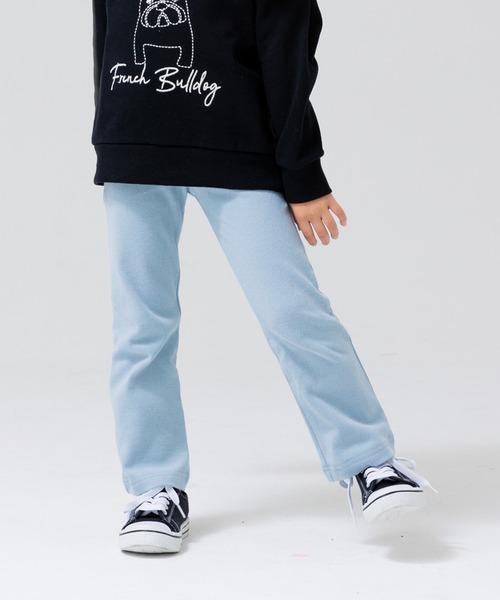 chil2(チルツー)の「ハイパーストレッチ フレアパンツ(その他パンツ・キッズ・チャコールグレー/ラベンダー/ワインレッド/クリーム/ミント/ピンク/グレー/ネイビー/ブラック/ライトブルー・90cm/110cm/130cm/140cm/150cm/100cm/120cm)」の17枚目の写真