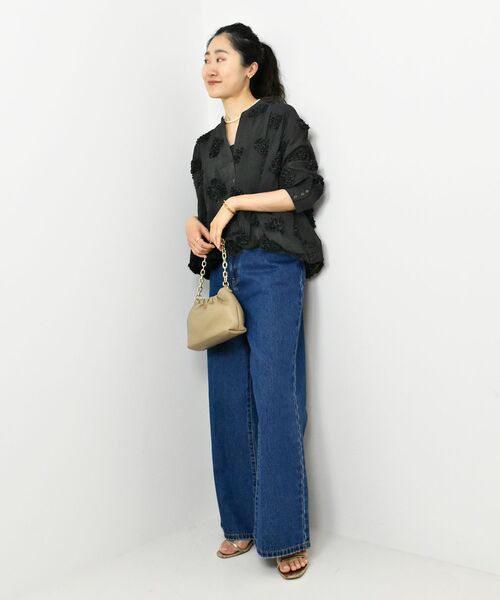 le.coeur blanc(ルクールブラン)の「TORRAZZO DONNAフラワーバルーンブラウス(シャツ/ブラウス・レディース・アイボリー/ブラック・38)」の13枚目の写真