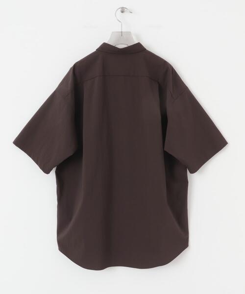 URBAN RESEARCH（アーバンリサーチ）の「NYLON DRY STRETCH SHIRTS（シャツ/ブラウス・メンズ・バーガンディー/ブラック・MEDIUM/LARGE）」の5枚目の写真