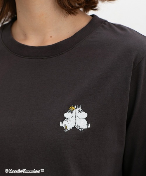 Honeys（ハニーズ）の「ムーミン／長袖Ｔシャツ（Tシャツ/カットソー・レディース・ピンク/ホワイト×レッド/ブラウン系その他/グレー系その他/スミクロ/オートミール・S/M/LL/L）」の3枚目の写真