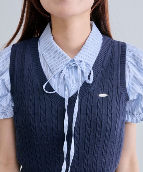 OLIVE des OLIVE（オリーブデオリーブ）の「シャツ×ケーブルベストセット（シャツ/ブラウス・レディース・ベージュ/ネイビー/トップグレー・FREE）」の16枚目の写真