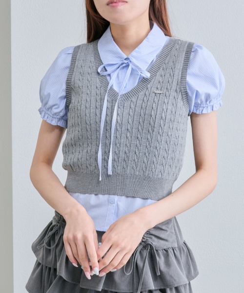 OLIVE des OLIVE（オリーブデオリーブ）の「シャツ×ケーブルベストセット（シャツ/ブラウス・レディース・ベージュ/ネイビー/トップグレー・FREE）」の7枚目の写真