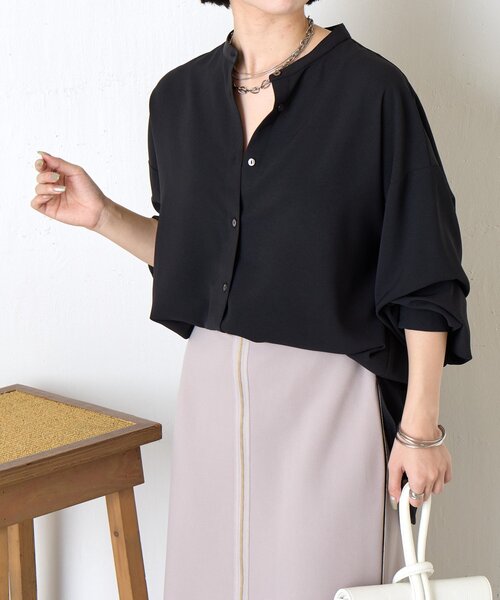 Jena espace merveilleux(ジェナ エスパスメルヴェイユ)の「バックラッフルシャツ(シャツ/ブラウス・レディース・ブラック/ベージュ/パープル・FREE)」の8枚目の写真