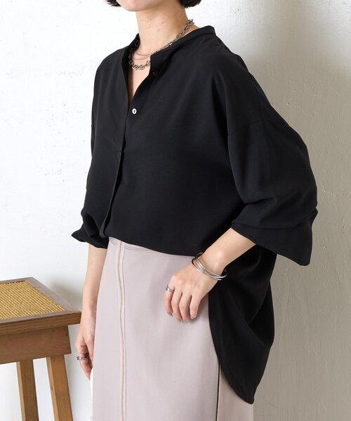 Jena espace merveilleux(ジェナ エスパスメルヴェイユ)の「バックラッフルシャツ(シャツ/ブラウス・レディース・ブラック/ベージュ/パープル・FREE)」の9枚目の写真