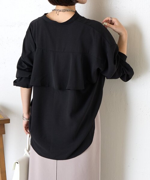 Jena espace merveilleux(ジェナ エスパスメルヴェイユ)の「バックラッフルシャツ(シャツ/ブラウス・レディース・ブラック/ベージュ/パープル・FREE)」の10枚目の写真
