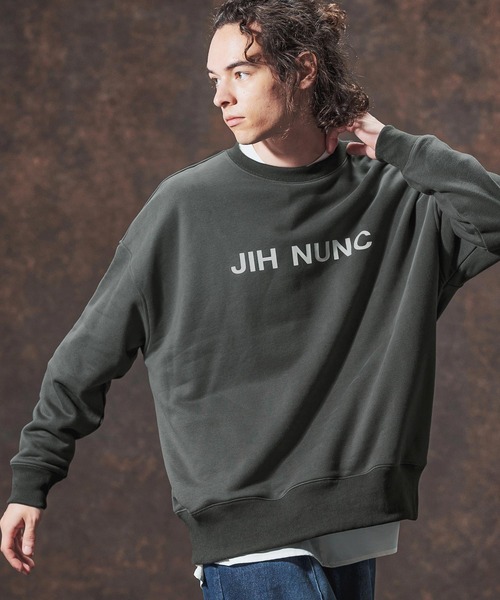 Jih Nunc（ジーヌンク）の「msw1728-ロゴプリント裏起毛スウェットプルオーバー(JIH-R1140)（スウェット・メンズ・ブラック/パープル/チャコール・L/M/S）」の3枚目の写真