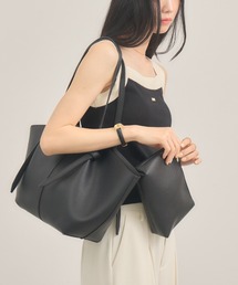 NEUNA（ヌナ）の「【ポーチ付き！】ノットフェイクレザーバッグ（トートバッグ）」