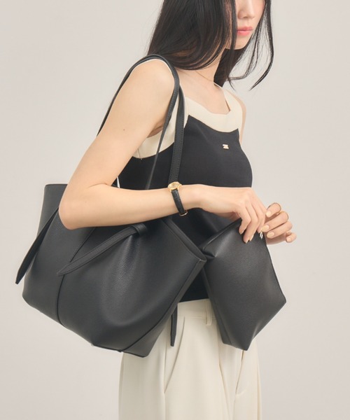 NEUNA（ヌナ）の「【ポーチ付き！】ノットフェイクレザーバッグ（トートバッグ・レディース・アイボリー/ブラック/モカ・FREE）」の3枚目の写真