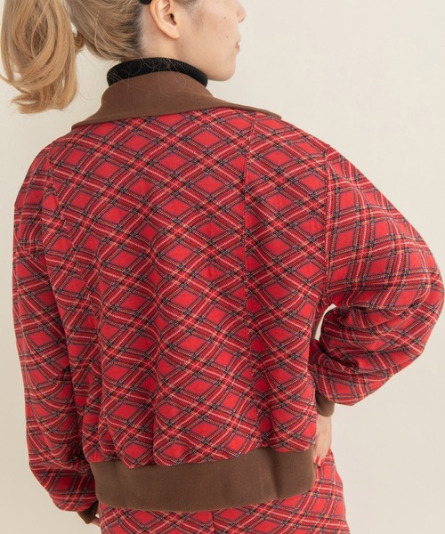 CHILD WOMAN（チャイルドウーマン）の「チェック柄キルトジャカード ブルゾン（ブルゾン・レディース・レッド・FREE）」の3枚目の写真
