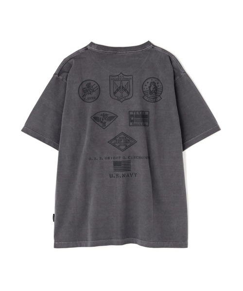 AVIREX（アヴィレックス）の「《直営店限定》FADE WASH TOP GUN T-SHIRT / フェイドウォッシュ トップガン 半袖Tシャツ / AVIREX / アヴィレックス（Tシャツ/カットソー・メンズ・グレー/チャコール・XX-LARGE/X-LARGE/LARGE/MEDIUM）」の7枚目の写真