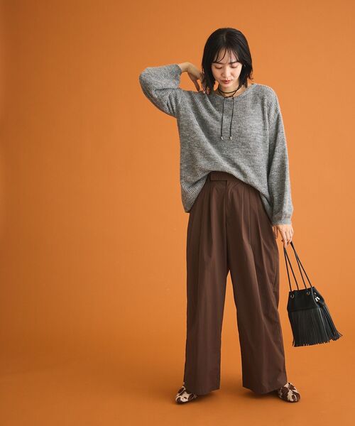 Green　Parks（グリーンパークス）の「andmikka.フリンジ巾着ショルダーバッグ（ハンドバッグ・レディース・ブラウン/ブラック・FREE）」の6枚目の写真