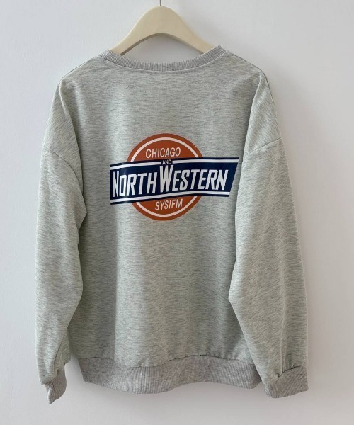 maison de LATIR（メゾンドラティール）の「NORTH WESTERN　大人カジュアル薄手・軽量長袖トレーナー（スウェット・レディース・ネイビー/グレー・FREE）」の16枚目の写真