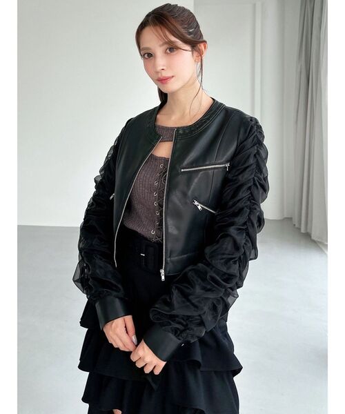 RESEXXY（リゼクシー）の「シアースリーブ合皮ブルゾン（ブルゾン・レディース・アイボリー/ブラック/チャコールグレー・FREE）」の16枚目の写真