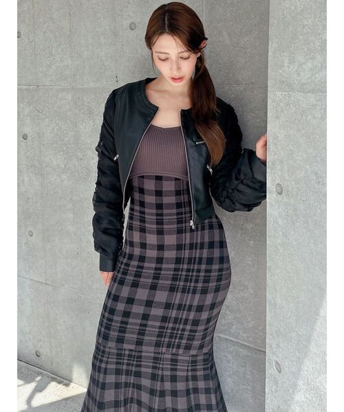 RESEXXY（リゼクシー）の「シアースリーブ合皮ブルゾン（ブルゾン・レディース・アイボリー/ブラック/チャコールグレー・FREE）」の21枚目の写真