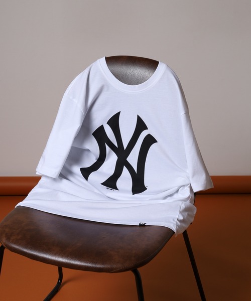 '47(フォーティーセブン)の「47Brand MLB公認 プリントTeeシャツ ヤンキース ドジャース(Tシャツ/カットソー・メンズ・ブルー系その他2/ブラック系その他2/ブラック/ブラック系その他5/ブラック系その他3/ブルー/ブラック系その他/ブルー系その他/ネイビー/ブラック系その他4/ホワイト/ホワイト系その他/ブラック系その他6・XL/L/M)」の2枚目の写真