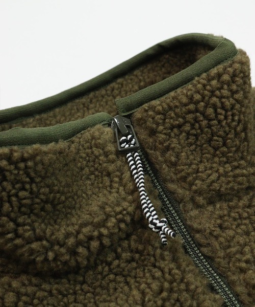 Picone CLUB(ピッコーネクラブ)の「【メンズ】ボアジップブルゾン(ブルゾン・メンズ・カーキ/ホワイト・L/LL)」の9枚目の写真