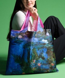 MILLION CARATS（ミリオンカラッツ）の「【アート × エシカル】《LOQI》お気に入りの画家をバッグに持つ“ちょいアート”習慣。機能と美がひとつに溶け込んだ、等身大の“美しい日常”バッグ - 【耐荷重20kgと撥水加工】（エコバッグ/サブバッグ）」