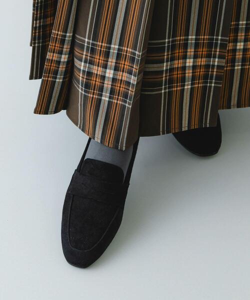 RODE SKO(ロデスコ)の「『WEB限定/一部店舗限定』『リアルレザー』レザーローファー(その他シューズ・レディース・ブラック/キャメル・38/36/37)」の4枚目の写真