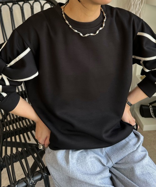 deux amour(ドゥーザムール)の「リボン付きトレーナー(スウェット・レディース・ベージュ/ブラック/カーキ/ホワイト・M~L)」の5枚目の写真