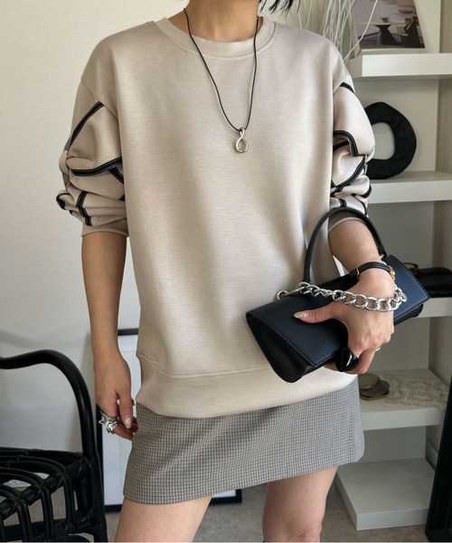 deux amour(ドゥーザムール)の「リボン付きトレーナー(スウェット・レディース・ベージュ/ブラック/カーキ/ホワイト・M~L)」の11枚目の写真