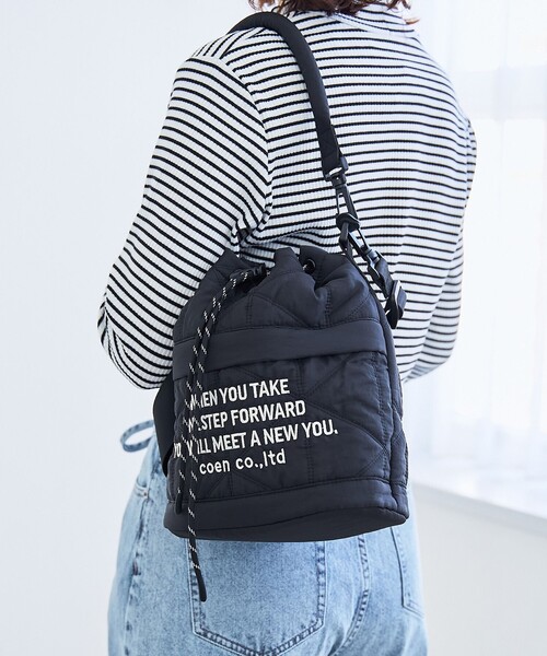 coen（コーエン）の「【再入荷・新色登場】ロゴ刺繍 幾何柄 キルト巾着ショルダーバッグ（ショルダーバッグ・レディース・その他2/その他4/シルバー/ブラック/ホワイト・FREE）」の6枚目の写真