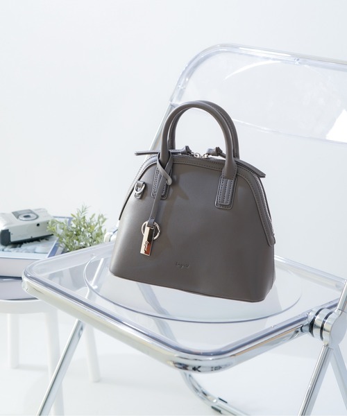 Ungrid(アングリッド)の「【Ungrid/アングリッド】 シンプルスムース ボストンバッグ(ボストンバッグ・レディース・グレー/ブラック/ダークグリーン/ベージュ/キャメル/アイボリー・FREE)」の3枚目の写真