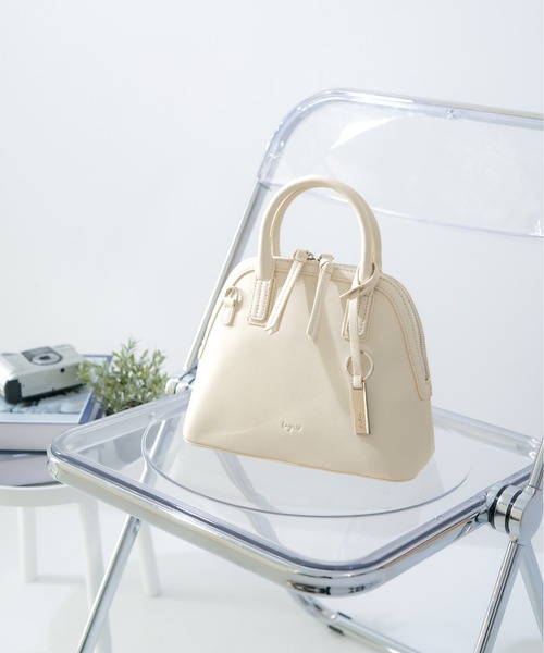 Ungrid(アングリッド)の「【Ungrid/アングリッド】 シンプルスムース ボストンバッグ(ボストンバッグ・レディース・グレー/ブラック/ダークグリーン/ベージュ/キャメル/アイボリー・FREE)」の2枚目の写真